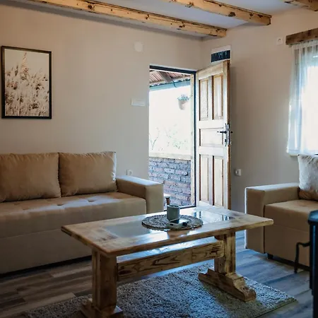 Kuca Za Odmor Brvnara Milanovic Feriehus